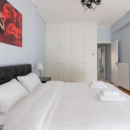Spacious And Modern Flat For 4 Athens Luaran gambar