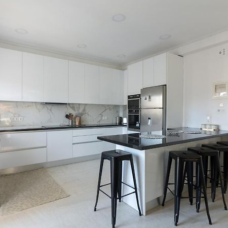 Spacious And Modern Flat For 4 Athens Luaran gambar