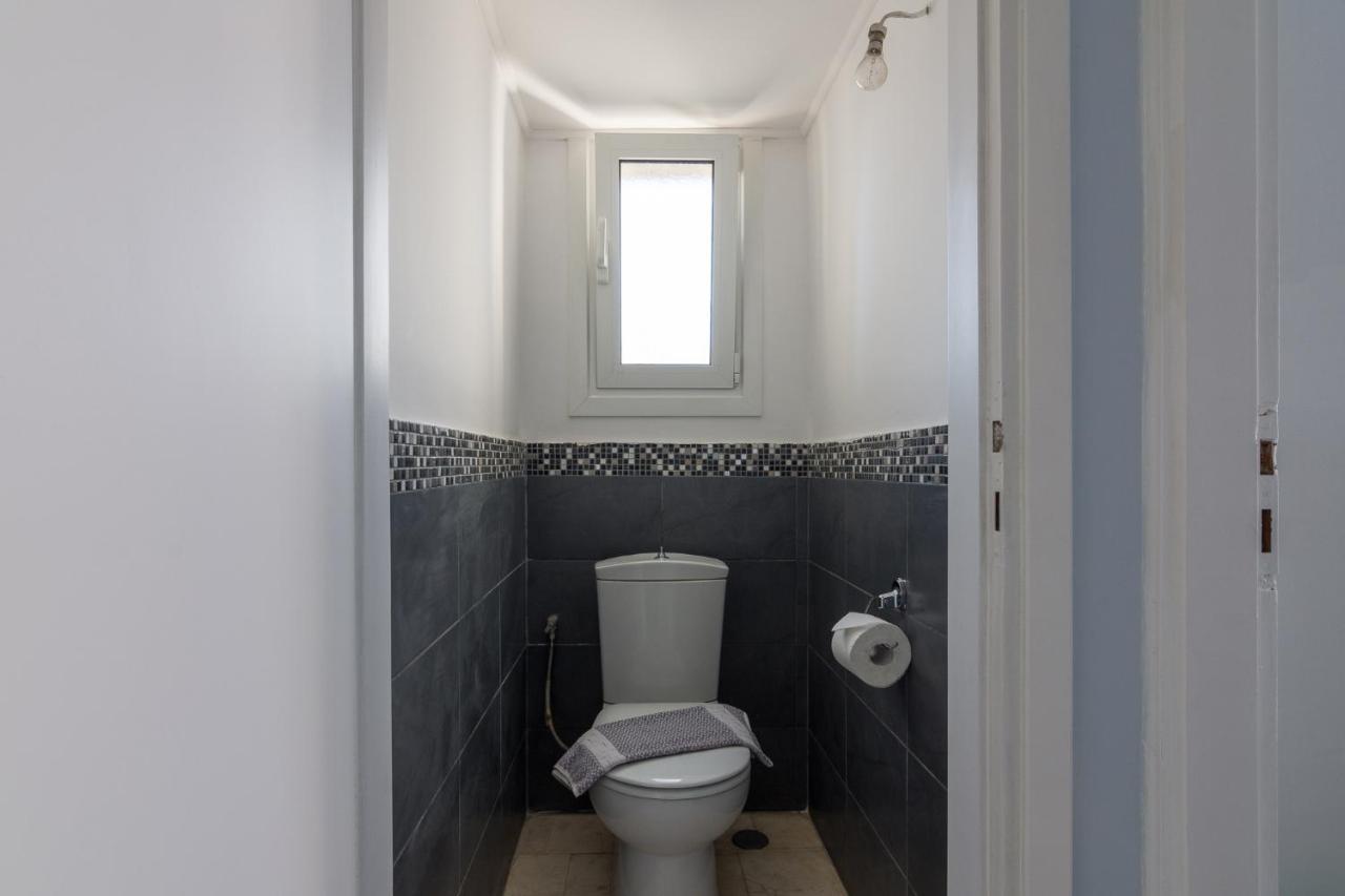 Spacious And Modern Flat For 4 Athens Luaran gambar
