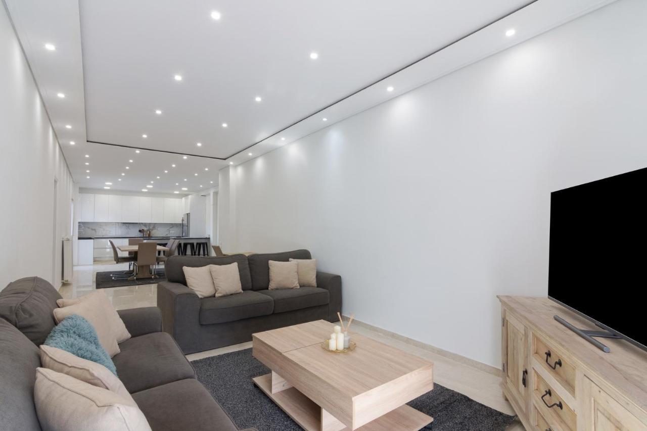 Spacious And Modern Flat For 4 Athens Luaran gambar