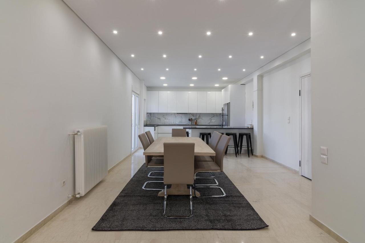 Spacious And Modern Flat For 4 Athens Luaran gambar